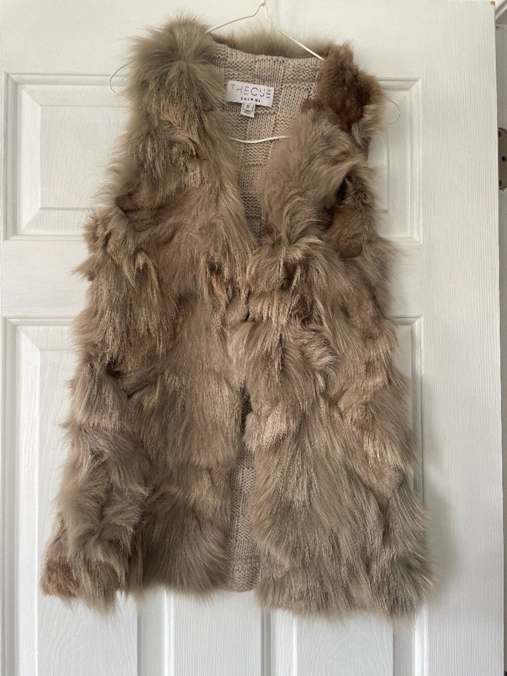 Faux Rabbit Fur Sleeveless Vest